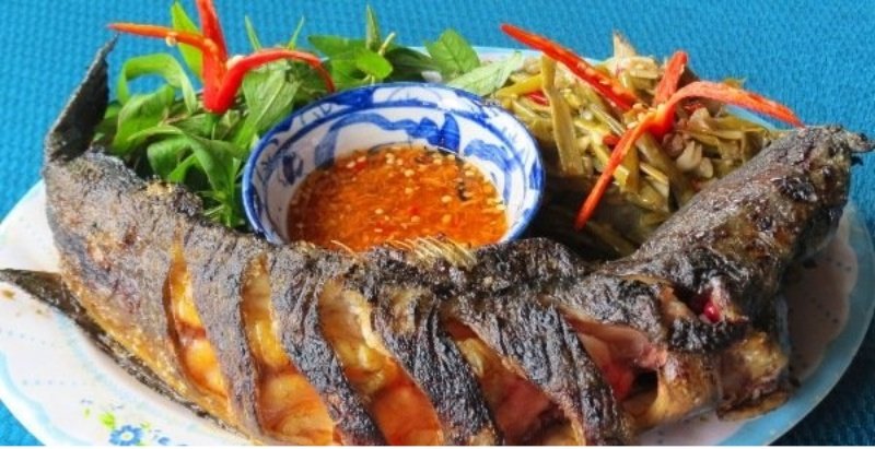 Ngủ mơ thấy mình đang ăn thịt cá trê nướng
